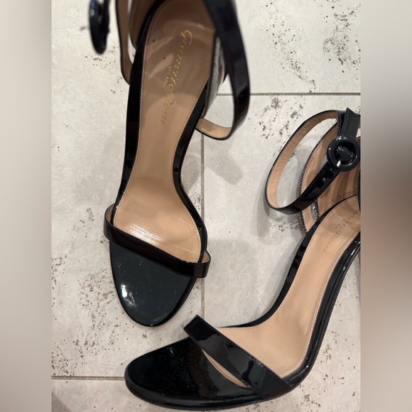 J4. Gianvito Rossi Black Patent Leather Ankle Strap Sandals - Picture 2 of 8